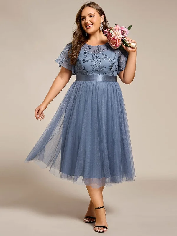 Plus Size Round Neckline Embellished Tulle Midi Junior Bridesmaid Dress