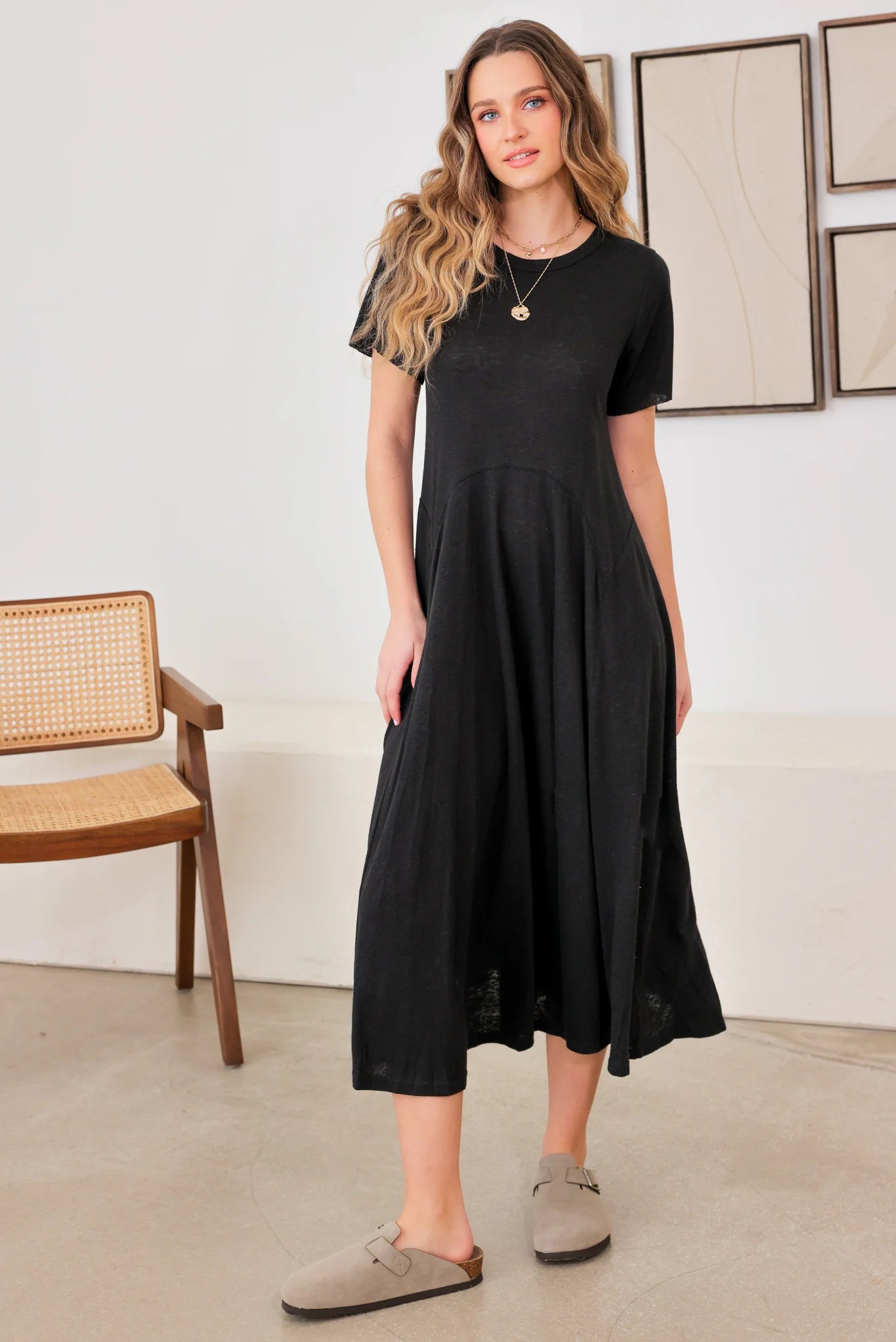 Short Sleeve Wide Hem Open Back Midi Dress